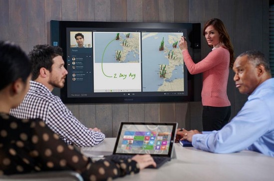 Surface Hub71տ ۸7ǧ2Ԫ