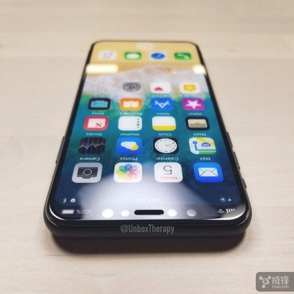 泄露代码再次证实iPhone 8支持无线充电