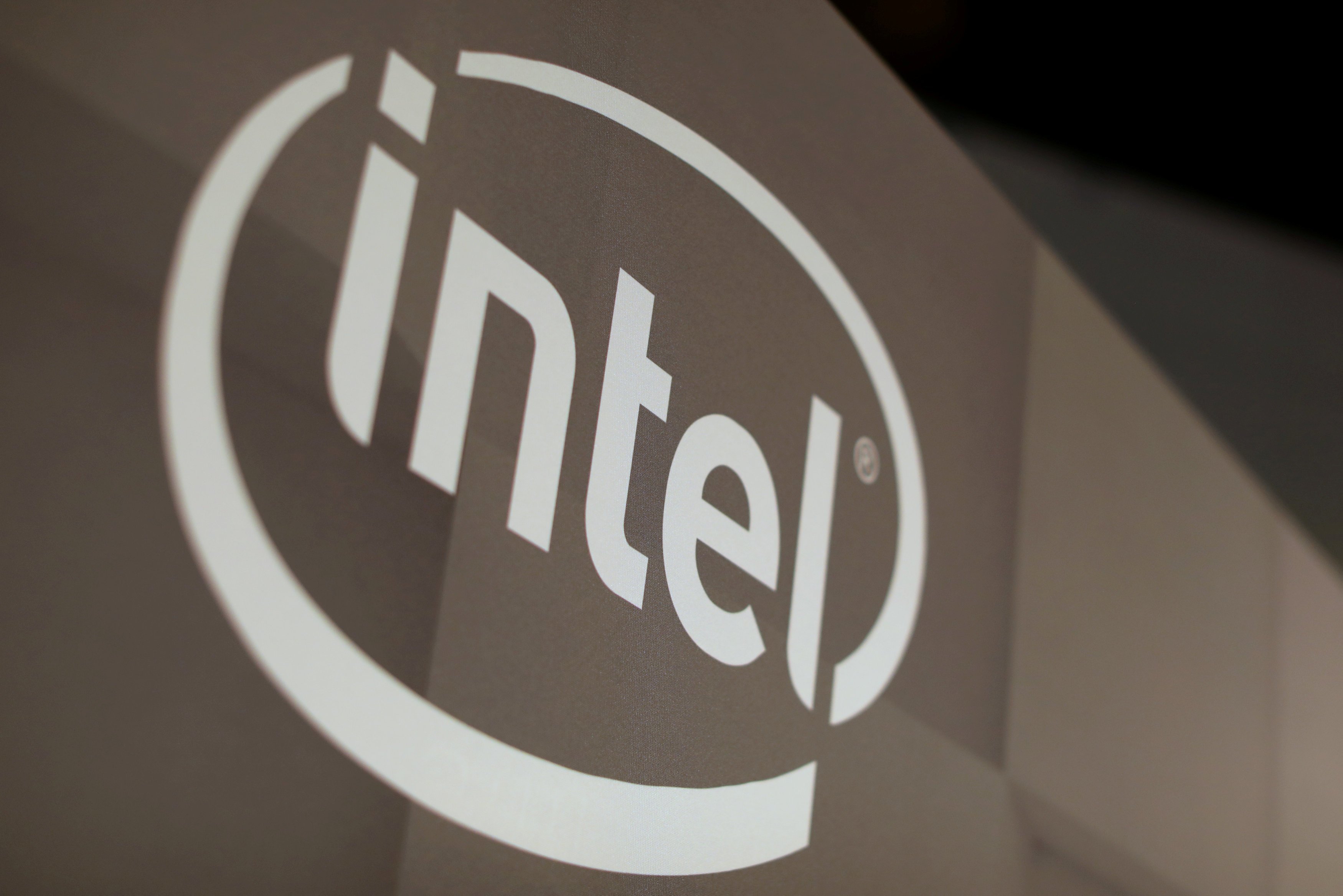 Intel shares fell Thursday for the second consecutive day. 